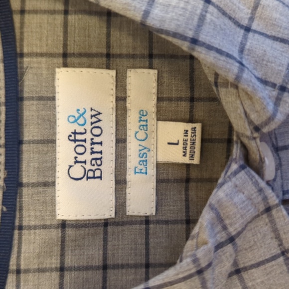 Casual Men's Button Up - Picture 2 of 3